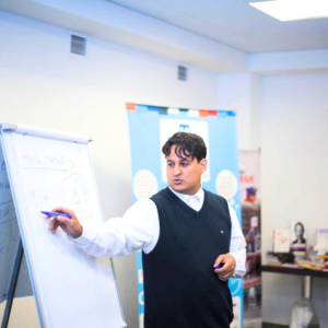 LP Smart Parents Academy - ceas + brain (1080 x 1080 px) (300 x 300 px) (2)